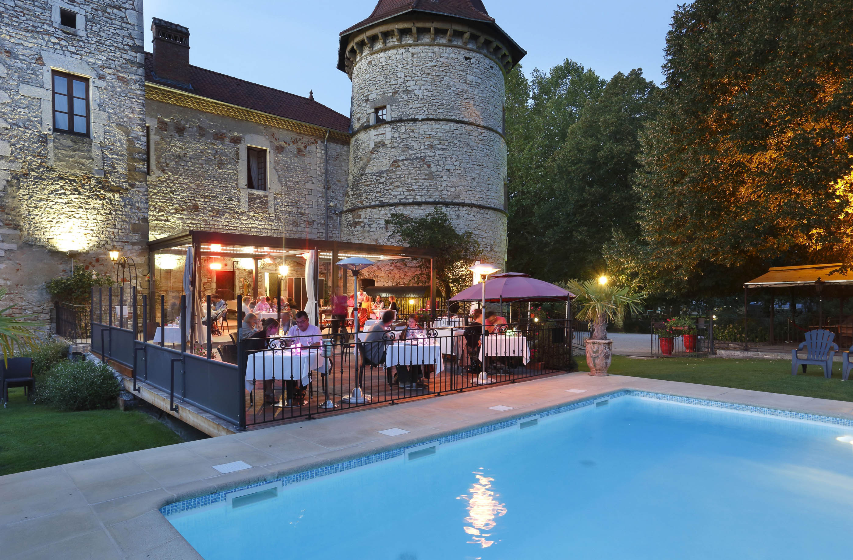 Swimming Pool of Summer Bistro, Terrace, Barbecue Château Chapeau Cornu 4 star Hotel in Vignieu, Isere, Rhône Alpes
