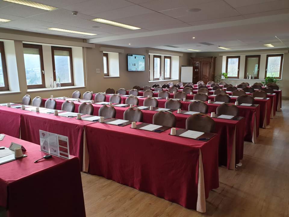 Seminars &amp; Meeting Room Château Chapeau Cornu 4 star Hotel in Vignieu, Isere, Rhône Alpes