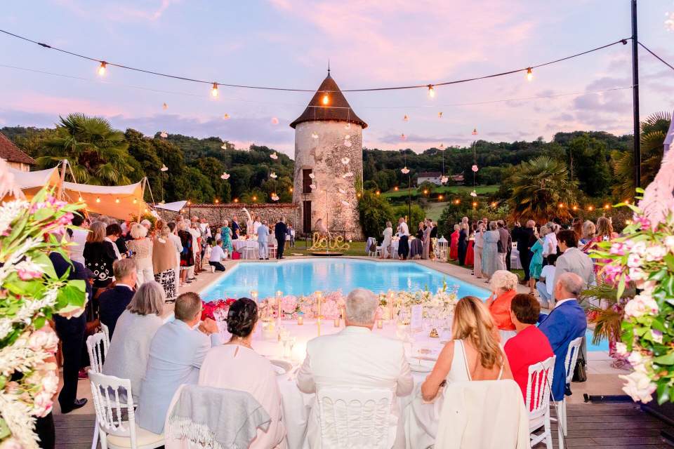 Cérémonie de Mariage au Château Chapeau Cornu · Château pour Mariage en Isère (38)